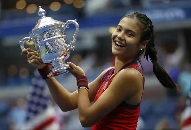 士关注的焦 士关注的焦